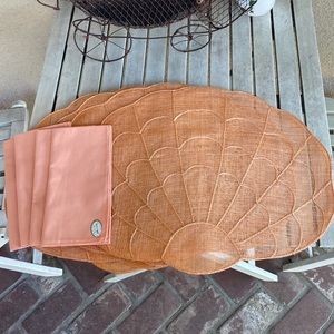 NWT(stickers) four peach, sheer, shell shaped placemats with four napkins
